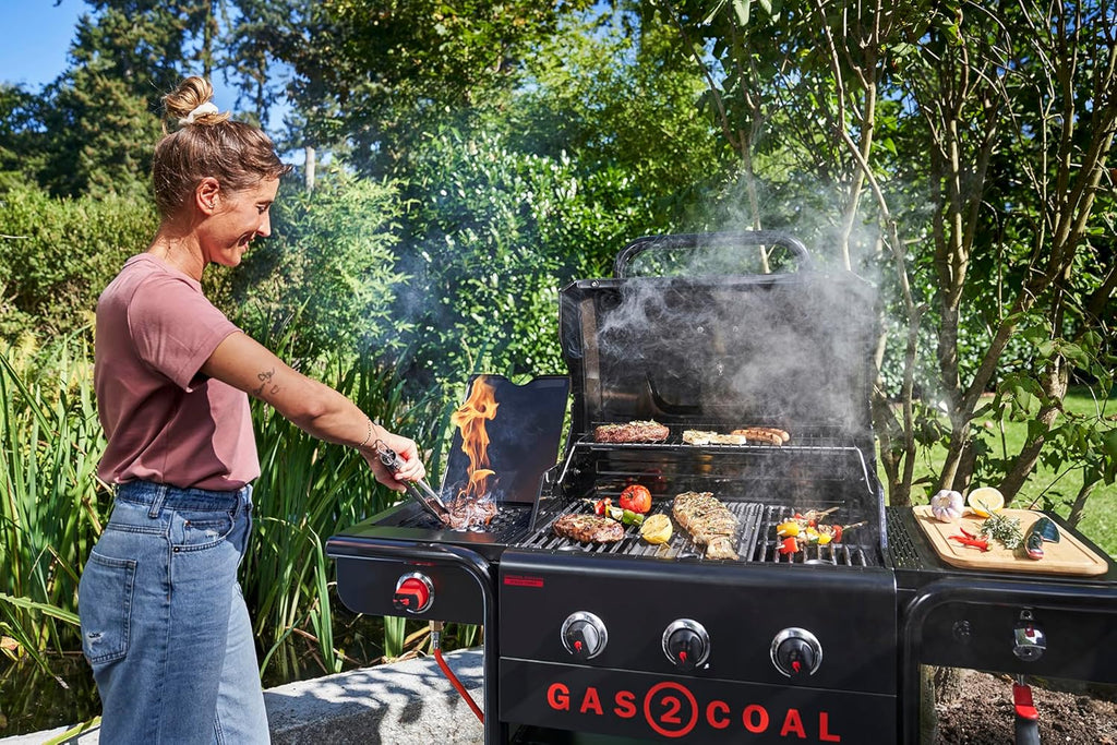 Char-Broil Gas- & Hybridgrill Gas2Coal Special Edition 3 Brenner, Holzkohleschale, 900°C Sear-Brenner