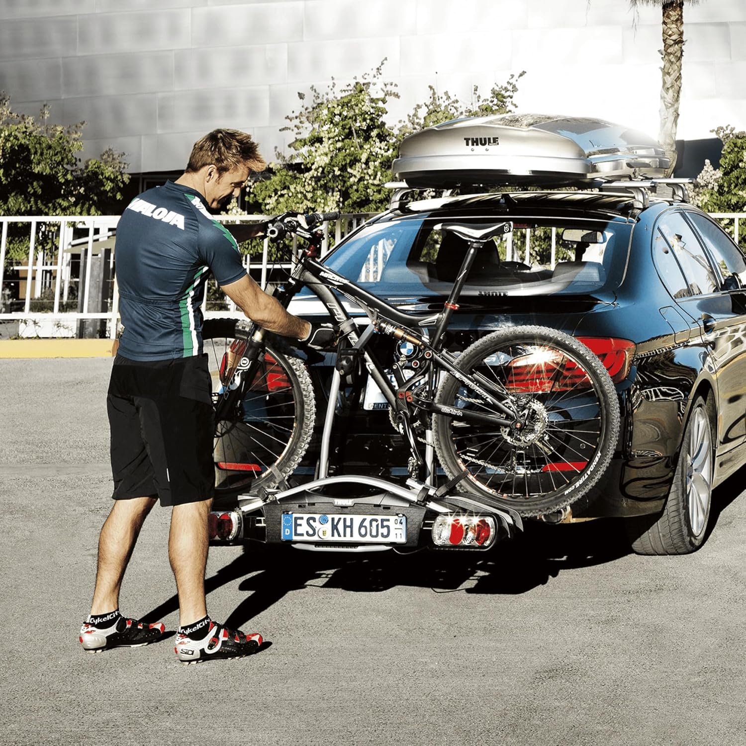 Thule 920020 EuroWay G2 920 Tow Bar Bicycle Carrier